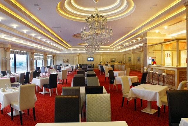 فندق مودرن باكو اذربيجان
