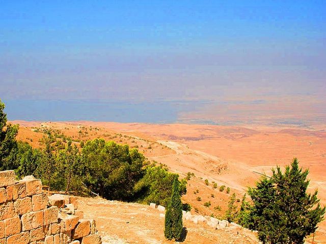 جبل نيبو مادبا في الاردن