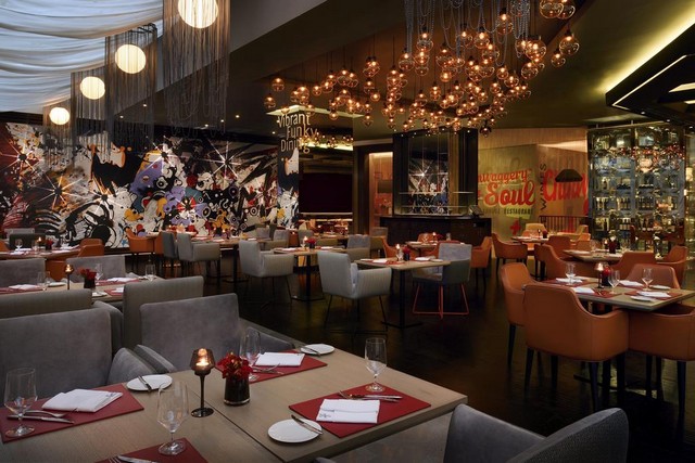 يُقدّم فندق موفنبيك شاطئ جميرا دبي 5 مطاعم تُوّفر المأكولات العالمية بأنواعها.