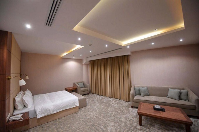 تعرف على أفضل غرف للإقامة في فندق موتيارا الرياض .