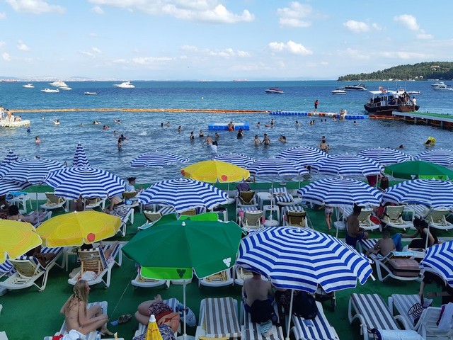 شاطئ ناكي بيه اسطنبول