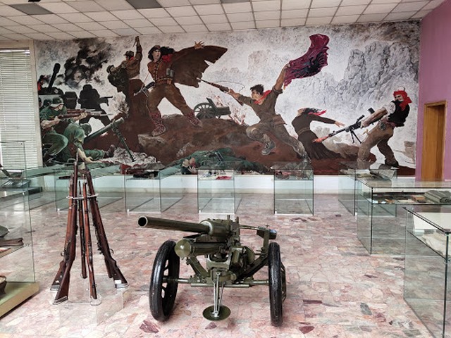 متحف التاريخ الوطني تيرانا
