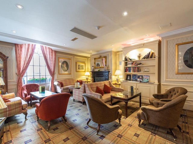 يعتبر فندق بارك لين ميوز لندن من الفنادق المميزة حيث يوفر أماكن إقامة مُريحة