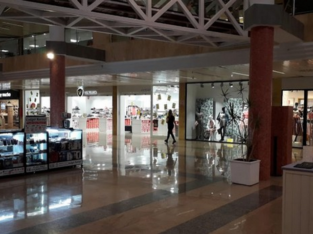 مركز تسوق باساريلا جزر الكناري