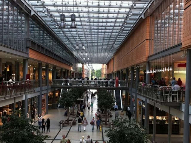 مركز تسوق بوتسدامر بلاتز برلين