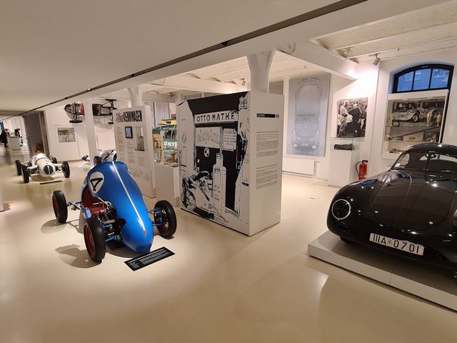 متحف السيارات النموذجية في هامبورغ
