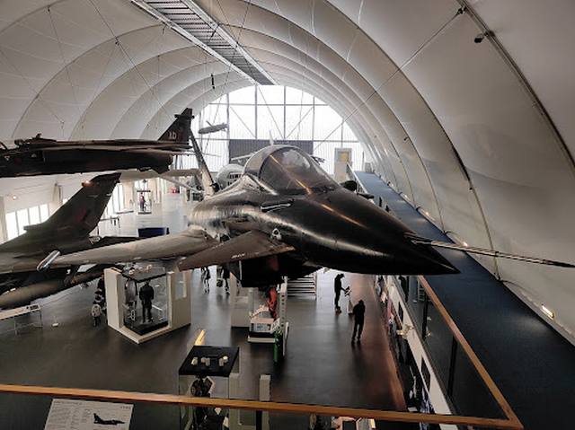 متحف سلاح الجو الملكي بلندن
