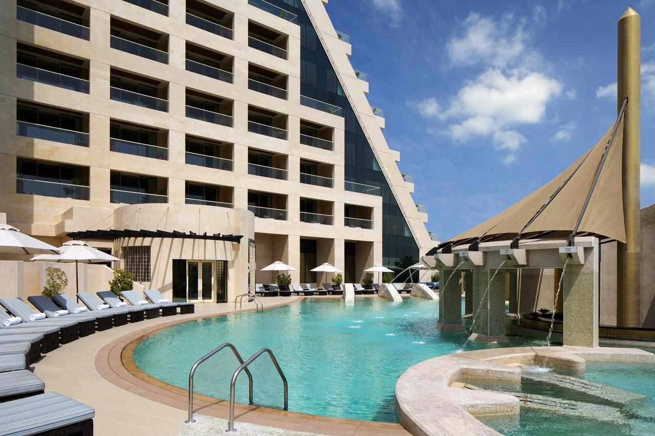 فندق رافلز دبي من افضل فنادق دبي في الامارات