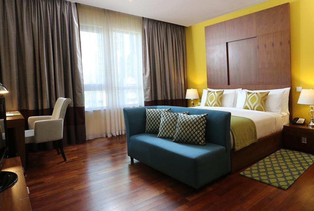 تتميز غرف فندق رامادا داون تاون دبي بمساحاتها الواسعة ونظافتها.