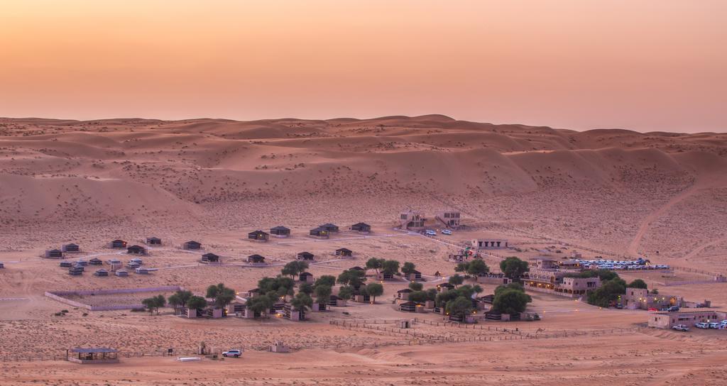 رمال وهيبة من افضل الاماكن السياحية في سلطنة عمان