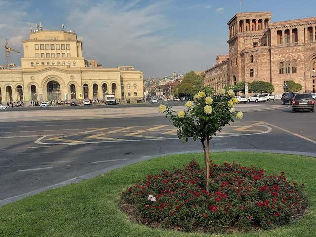 ميدان الجمهورية يريفان