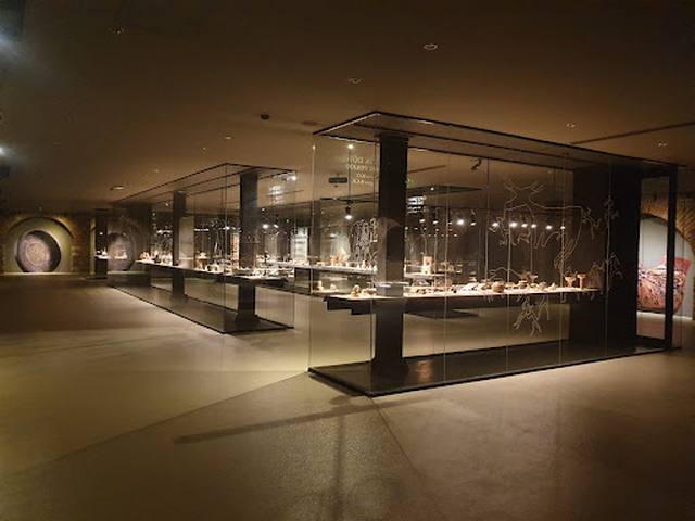 متحف رزان هاس