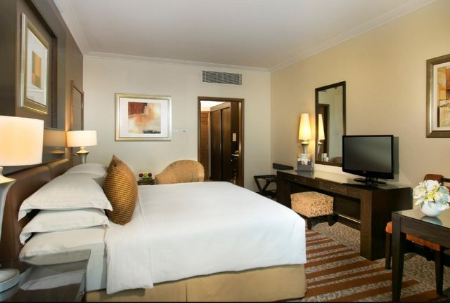 فندق روضة المروج دبي هي خيارك الأمثل للسكن في دبي بفضل توفيره غرف نظيفة ومُرتبة