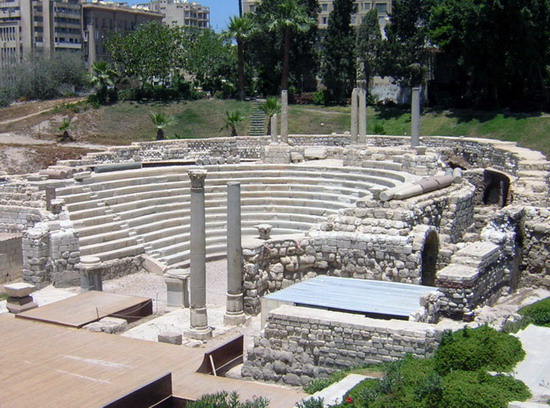 المسرح الروماني بالاسكندرية من افضل اماكن السياحة في مصر