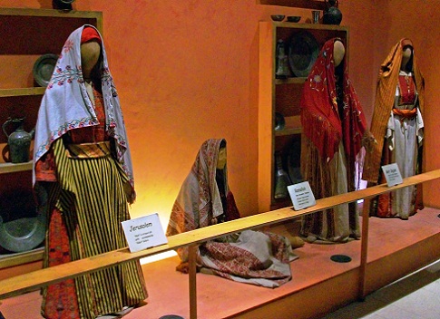 متحف الفلكلور الأردني في المدرج الروماني في عمان