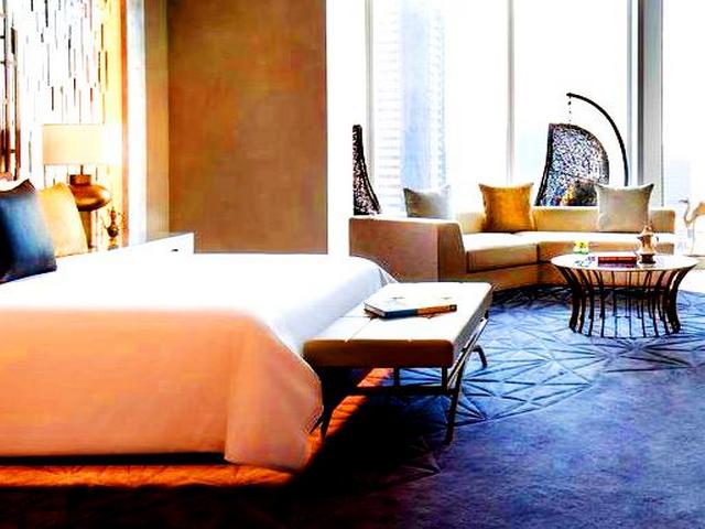 توفر فنادق رومانسية في دبي بمساحات إقامة مميزة ومرافق متنوعة للعرسان