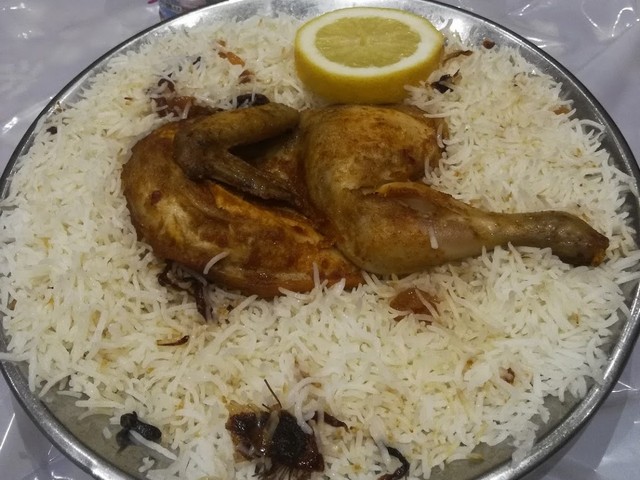 مطعم روز الرومانسي الخرج