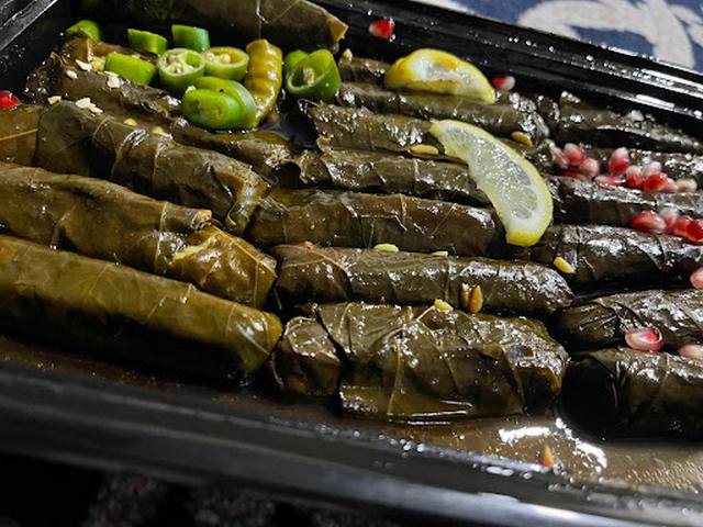 مطعم روز مارين للورق عنب في القطيف