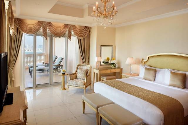 يُعتبر فندق كمبنسكي دبي النخلة من أفضل شقق فندقية في جزيرة النخلة دبي