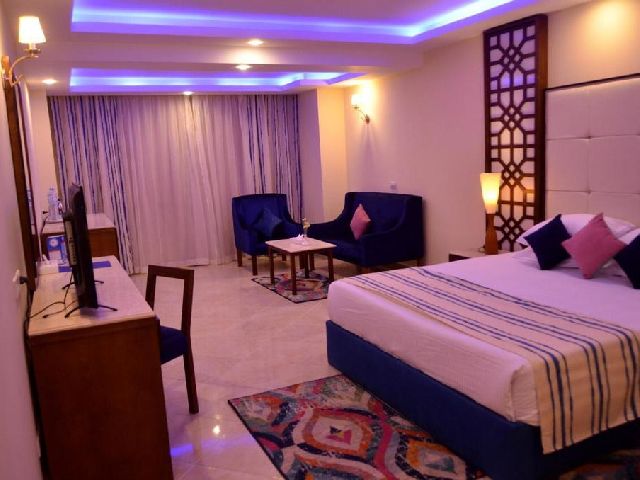 فخامة فنادق شرم الشيخ 4 نجوم خليج نبق التي تضم فندق سي بيتش شرم الشيخ  الشهير