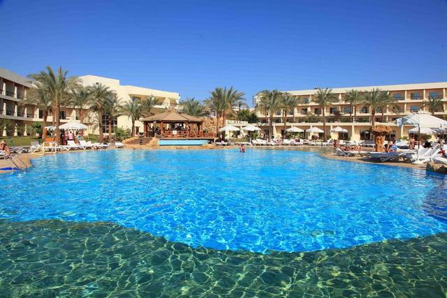 يُعد فندق كيروسيز شرم الشيخ افضل فنادق خليج نعمة لكونه تضم العديد من المرافق الخدمية والترفيهية