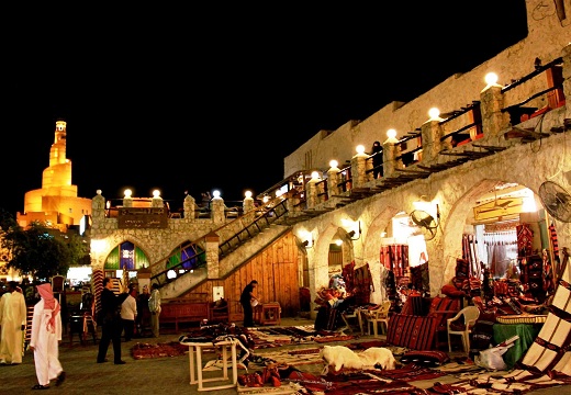 رواق الأنسجة في سوق واقف في الدوحة - اماكن سياحية في قطر