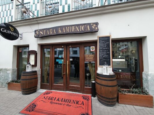 مطعم ستارا كامينيكا وارسو من افضل مطاعم وارسو