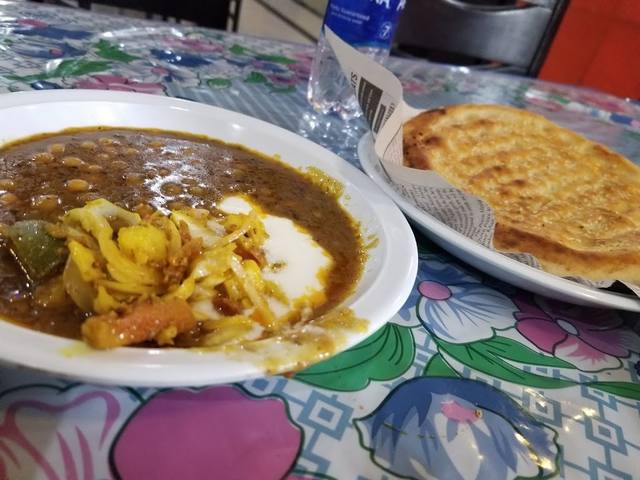 مطعم شنواري في اسلام اباد