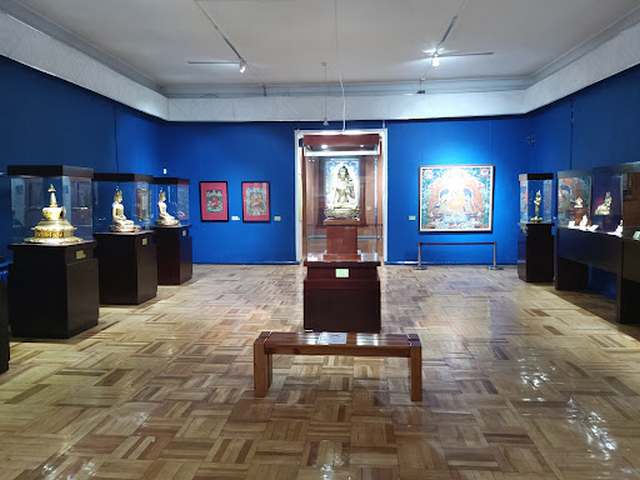 متحف زنجبار للفنون الجميلة في اولان باتور