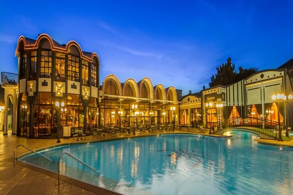 فندق الواحة الهرم من أفضل فنادق القاهرة