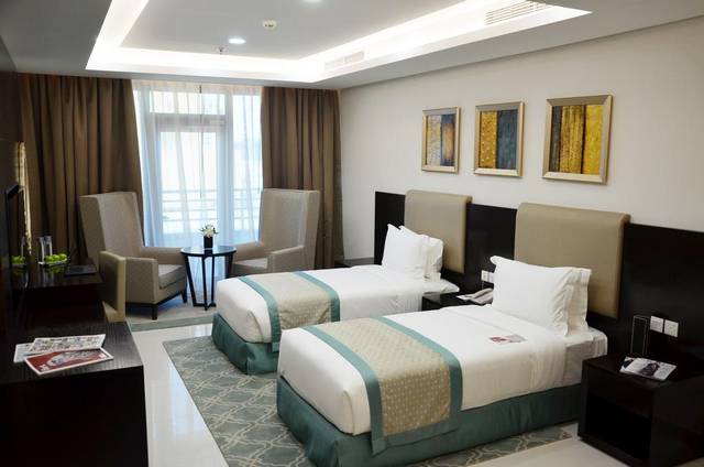 يتميز  فندق و اجنحة رمادا جزيرة امواج بضمه لخدمات ومرافق مُتعددة جعلته افضل فندق في جزيرة امواج البحرين