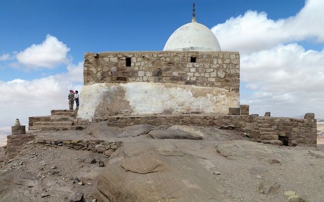 اماكن سياحية في البتراء