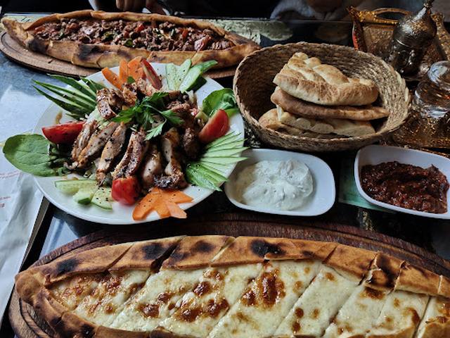 مطعم تورغوت كباب في اسطنبول