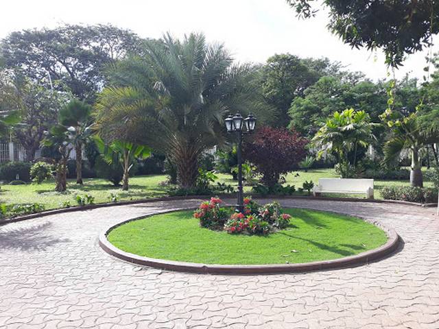 حديقة بانجا جاماتخانا في دار السلام