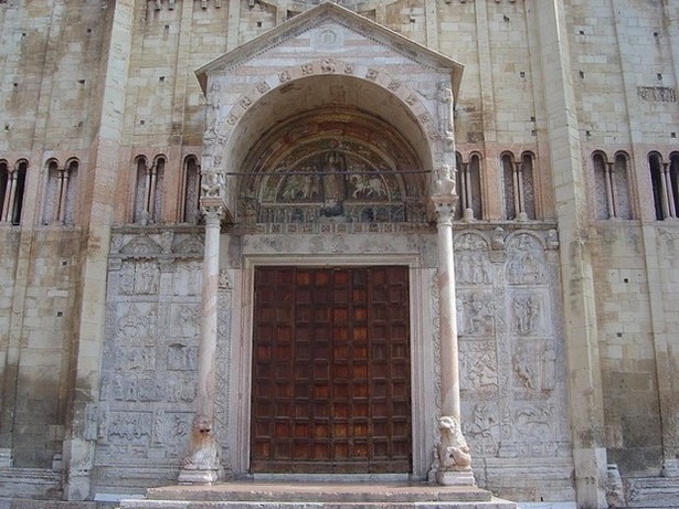 كاتدرائية فيرونا من اهم اماكن السياحة في ايطاليا