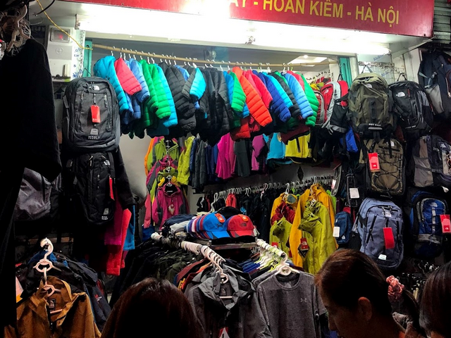 سوق دونغ شوان هانوي