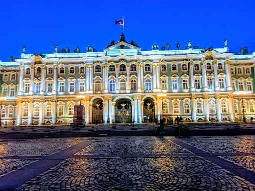 قصر الشتاء سانت بطرسبرغ