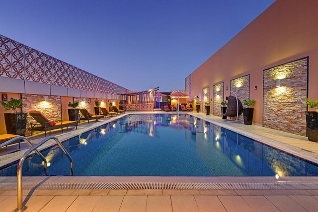 يتوّفر في فندق ابيدوس دبي لاند مسابح منها مسبح على السطح.