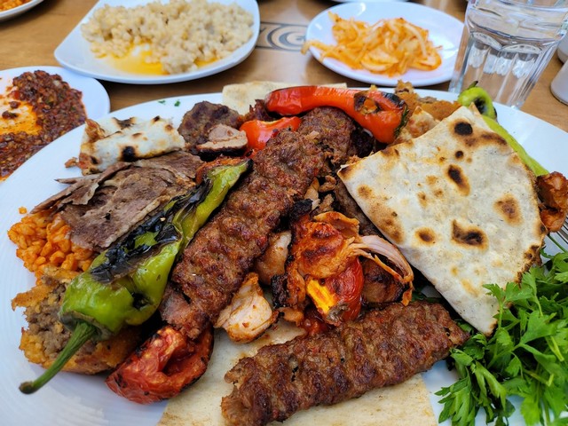 مطعم احمد اسطى في ازمير