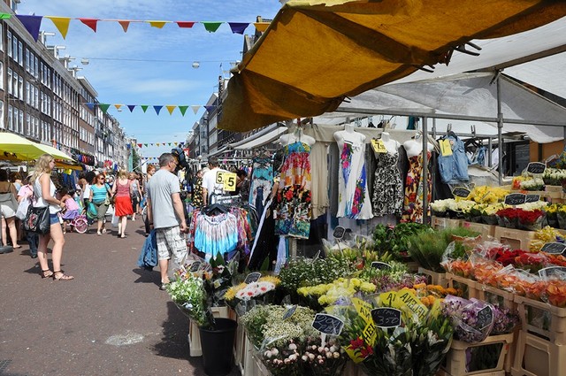 سوق ألبرت كويب امستردام