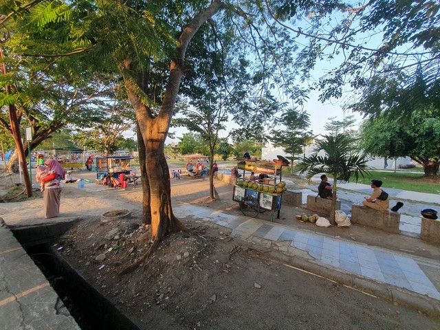 حدائق في لومبوك