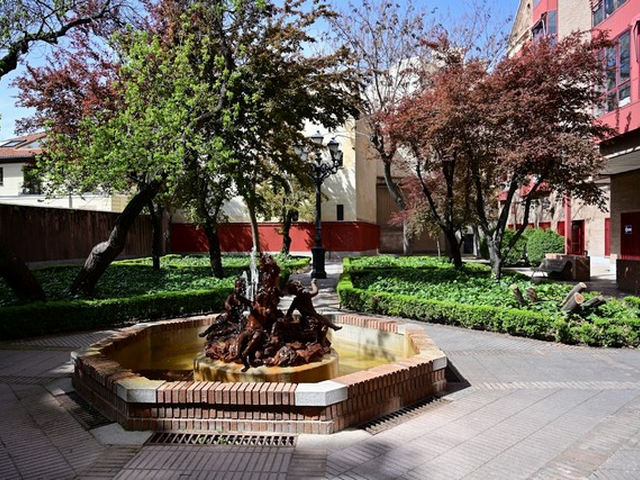 حديقة امير انجلونا في مدريد