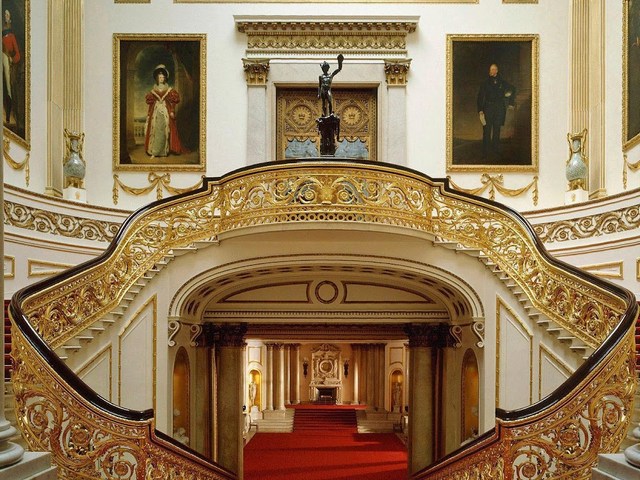 قصر باكنغهام بلندن