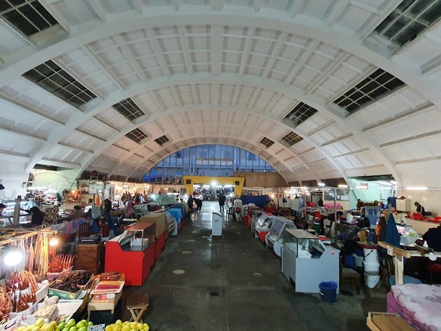 سوق المزارعين المركزي كوتايسي