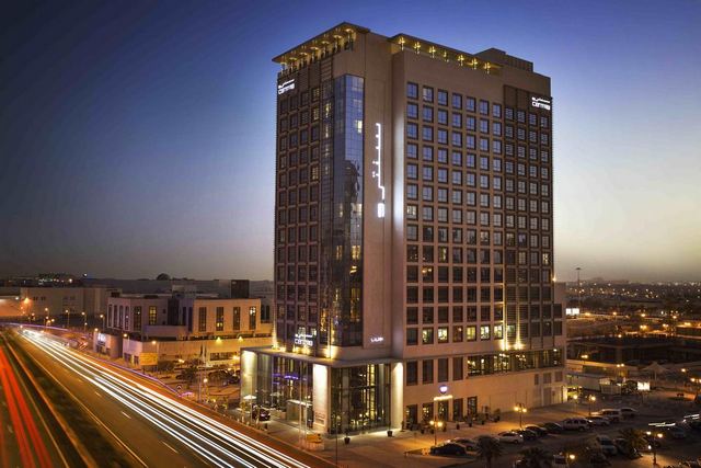 فندق سنترو الرياض