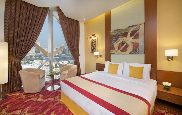 فندق سيتي سيزنز تاور بر دبي من فنادق دبي رخيصه ونظيفه التي تُقدّم إطلالات رائعة.