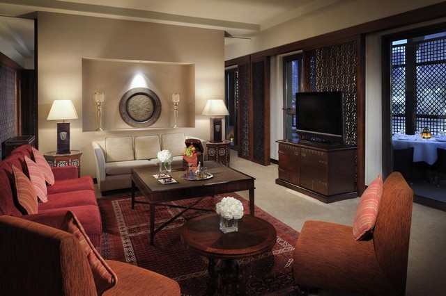 فندق القصر دبي مول من أفضل فنادق مول دبي التي تتميّز بتصميمات راقية للمبنى والغُرف.