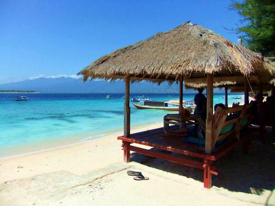 جزيرة جيلي من اجمل الاماكن السياحية في لومبوك اندونيسيا