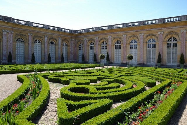 قصر جراند تريانون في باريس