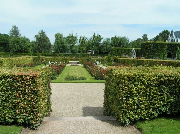  حديقة الزهور في المانيا بادن بادن 